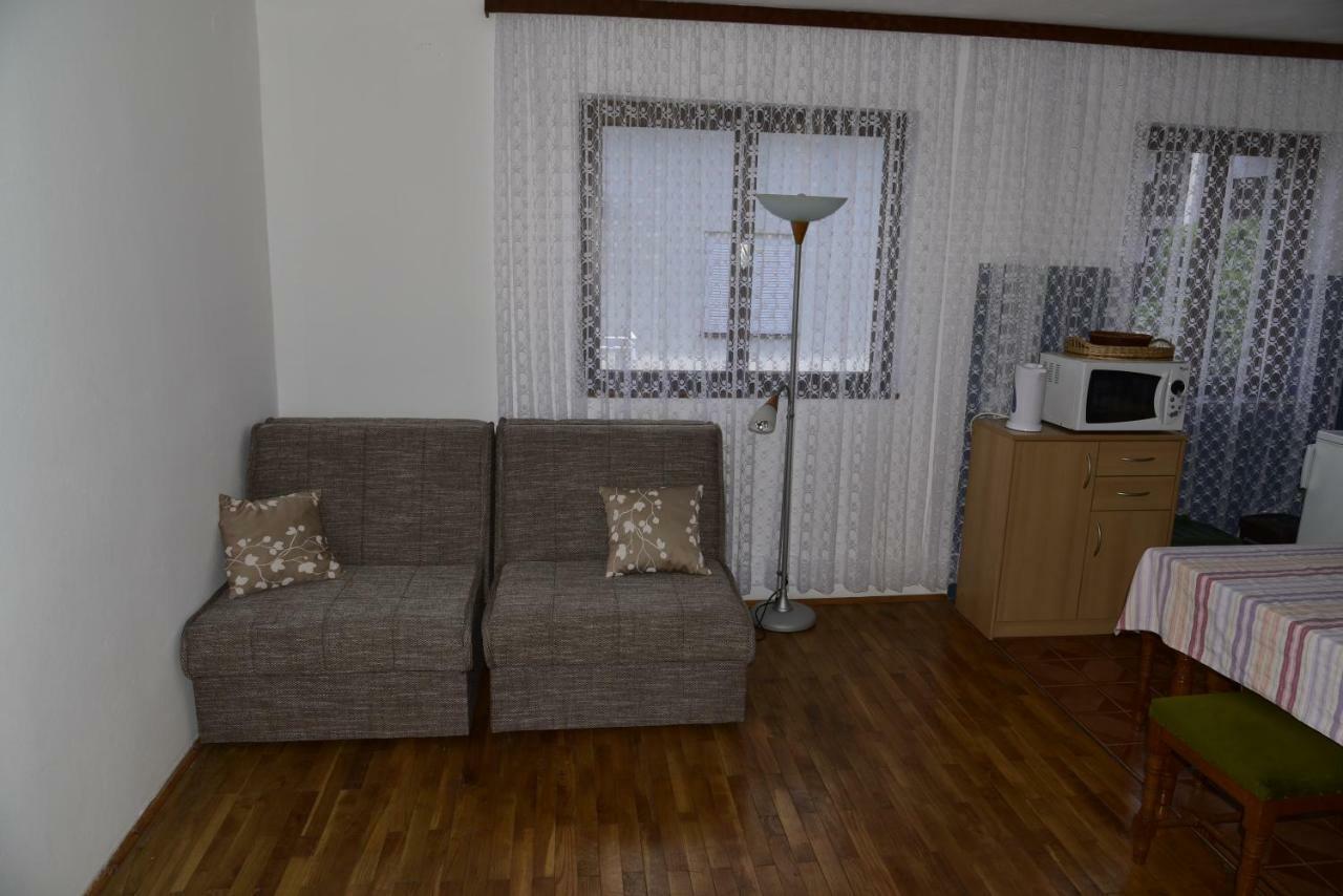Apartment Palm Tree มาลินสกา ภายนอก รูปภาพ