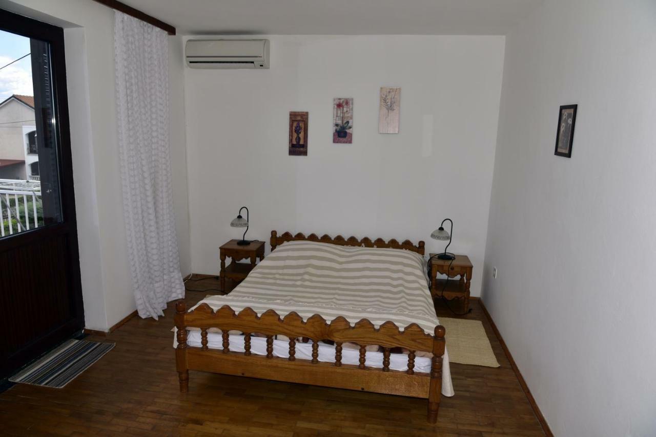 Apartment Palm Tree มาลินสกา ภายนอก รูปภาพ